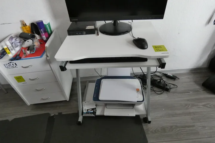 Rolltisch/Techniktisch, ohne Inhalt